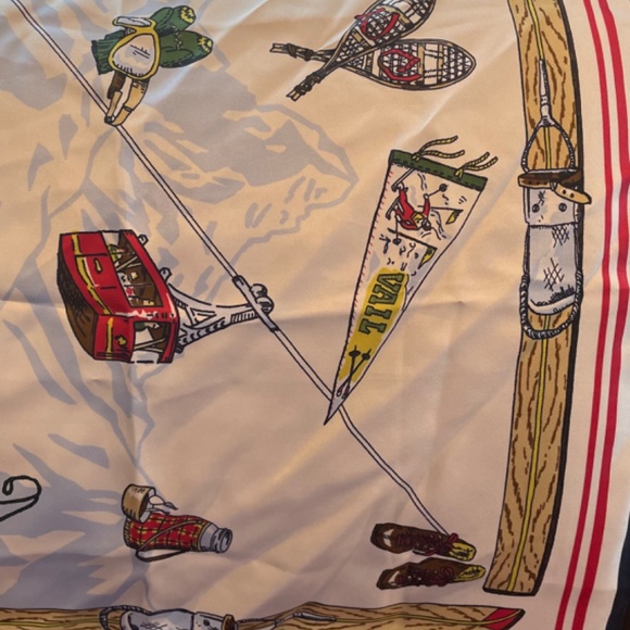 NWOT J.Crew Italian Silk Scarf Vail Colorado Square JCrew - Picture 5 of 5